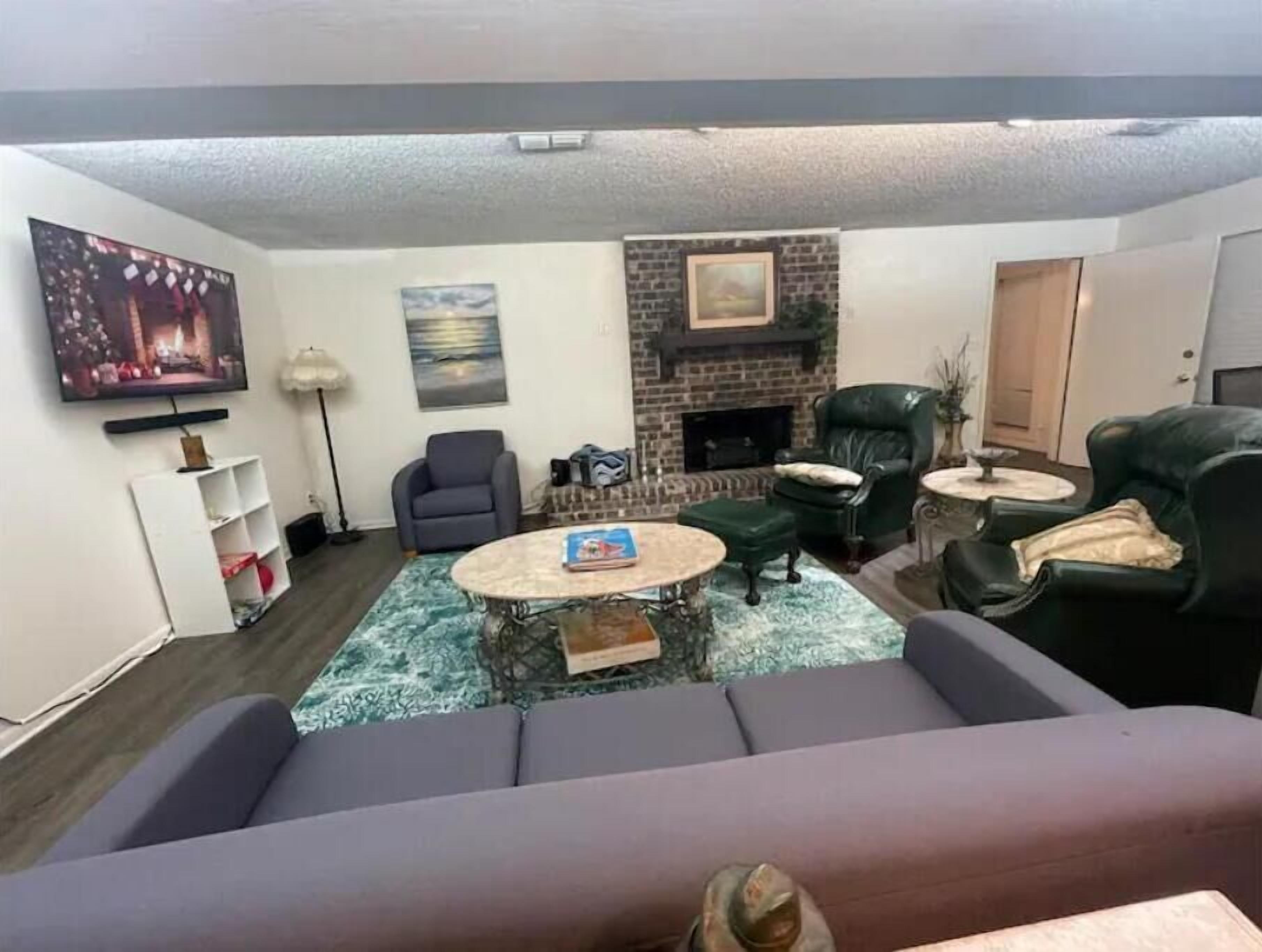 Smart-TV, Kamin, DVD-Player