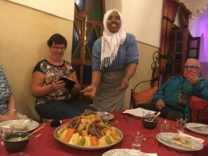 Dining - 4 Transfert Gratuit Vers le Riad , à Votre Arrivée (Marrakech)