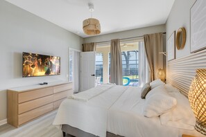 4 camere, una scrivania, ferro/asse da stiro, culla da viaggio