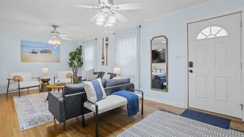 Smart-tv, pejs, bordfodbold