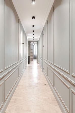 Interior - Luxury 4BR Hideaway in the Heart of Paris! (Paris)