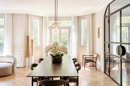 Luxury 4BR Hideaway in the Heart of Paris!