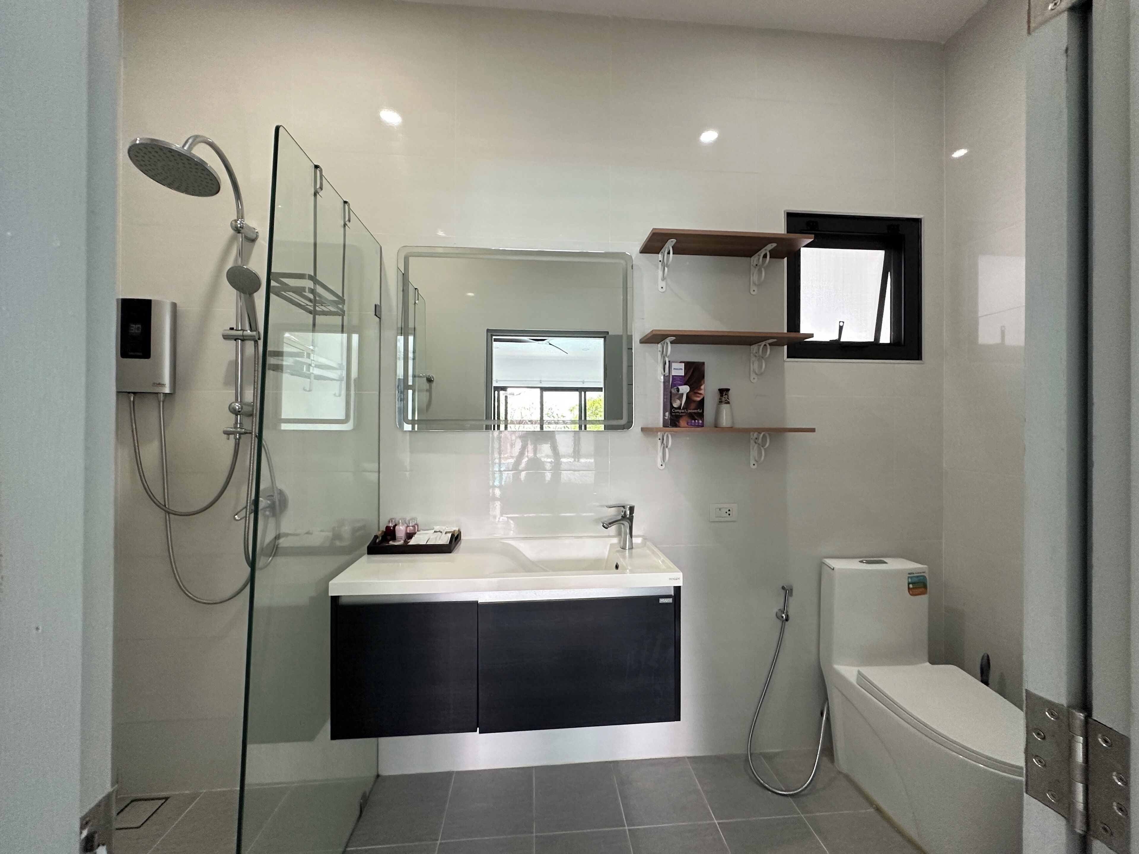 วิลล่าสำหรับครอบครัว, สระว่ายน้ำส่วนตัว | ห้องน้ำ