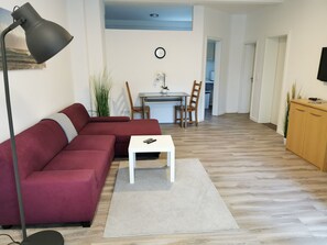 Living area - P2 Schönes Apartment in Fuldatal (Fuldatal)