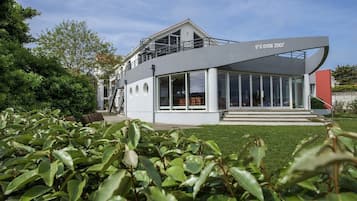 Bagian depan properti