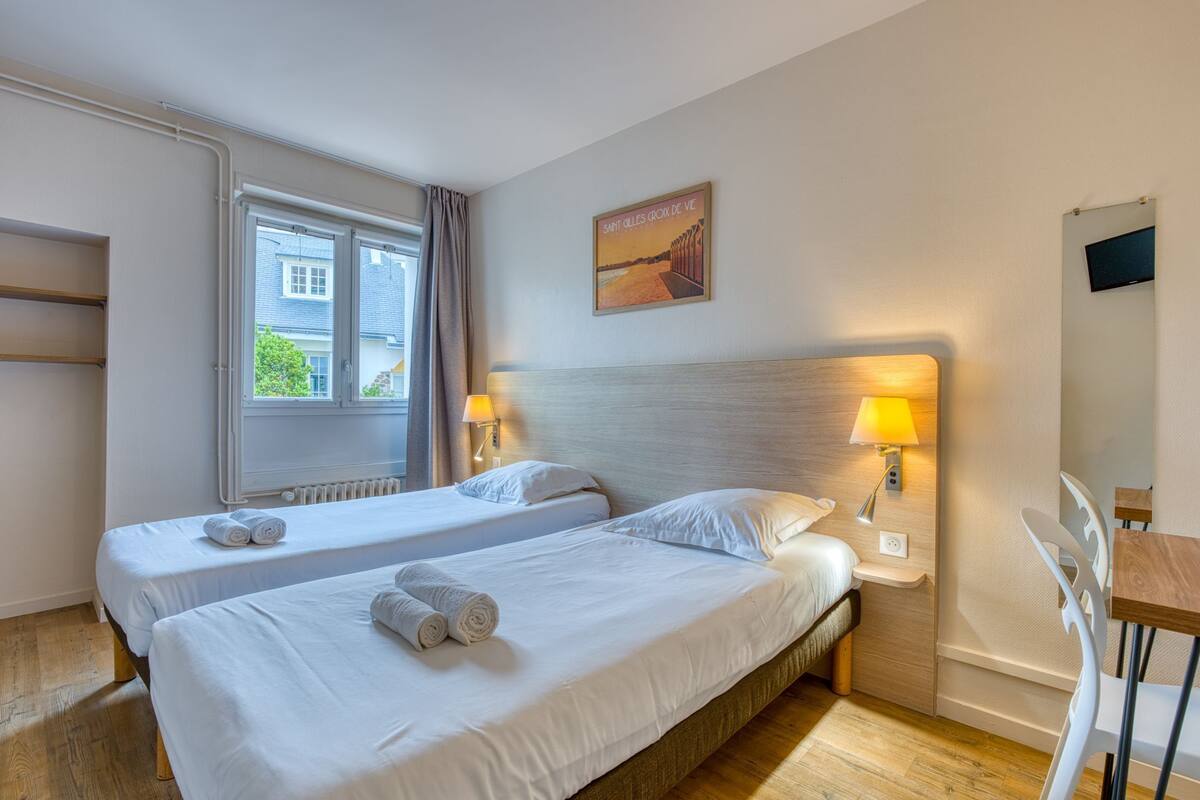 Habitación doble (Babord) | Wifi gratis y ropa de cama