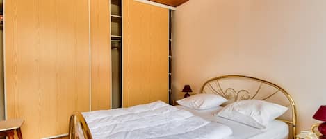 2 bedrooms, free WiFi