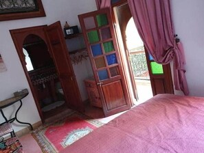 4 camere, Wi-Fi, lenzuola