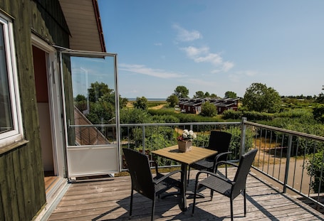 Outdoor dining. Hotelzimmer Superior