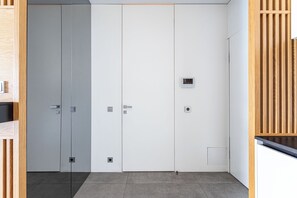 Interior - Centrum Mennica I (Warsaw)