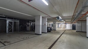 Unclassified image, 4 of 25, button - Centrum Mennica I (Warsaw)