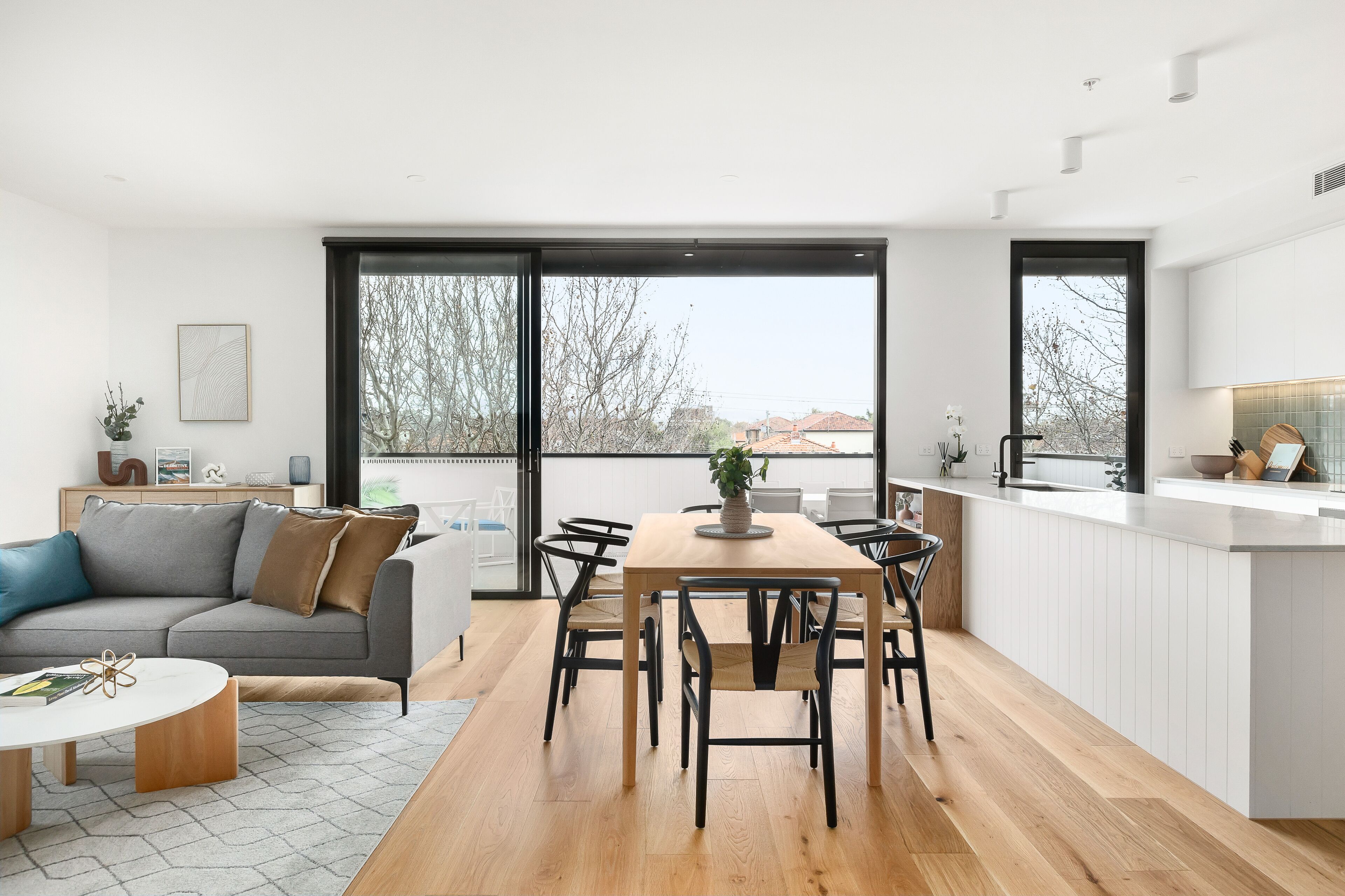 Appartement, 3 chambres | Restauration dans la chambre