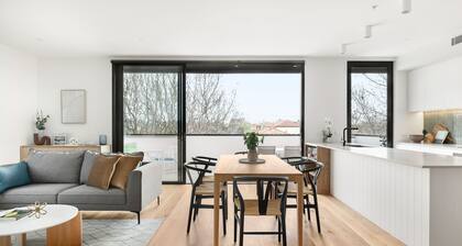 Docker St Elwood Apartments by UrbanRest