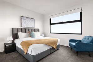 Two Bedroom Apartment With Parking | Iron/ironing board, free WiFi, bed sheets - Docker St Elwood Apartments by UrbanRest (Elwood)