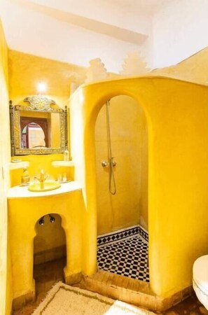 Bathroom - 3 Transfert Gratuit Vers le Riad , à Votre Arrivée (Marrakech)
