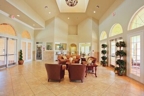 Lobby - Magical 4BR Lakefront Home • Pool, BBQ & Fun! (Kissimmee)