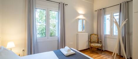 1 bedroom, travel crib, free WiFi, bed sheets