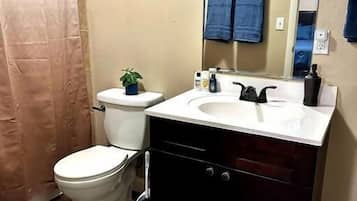 Toallas, papel higiénico