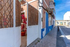 Exterior detail - Casa Escondida
 (Grândola)