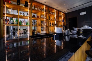 Bar (en la propiedad)