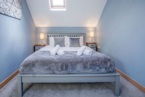 1 quarto, Wi-Fi de cortesia, roupa de cama