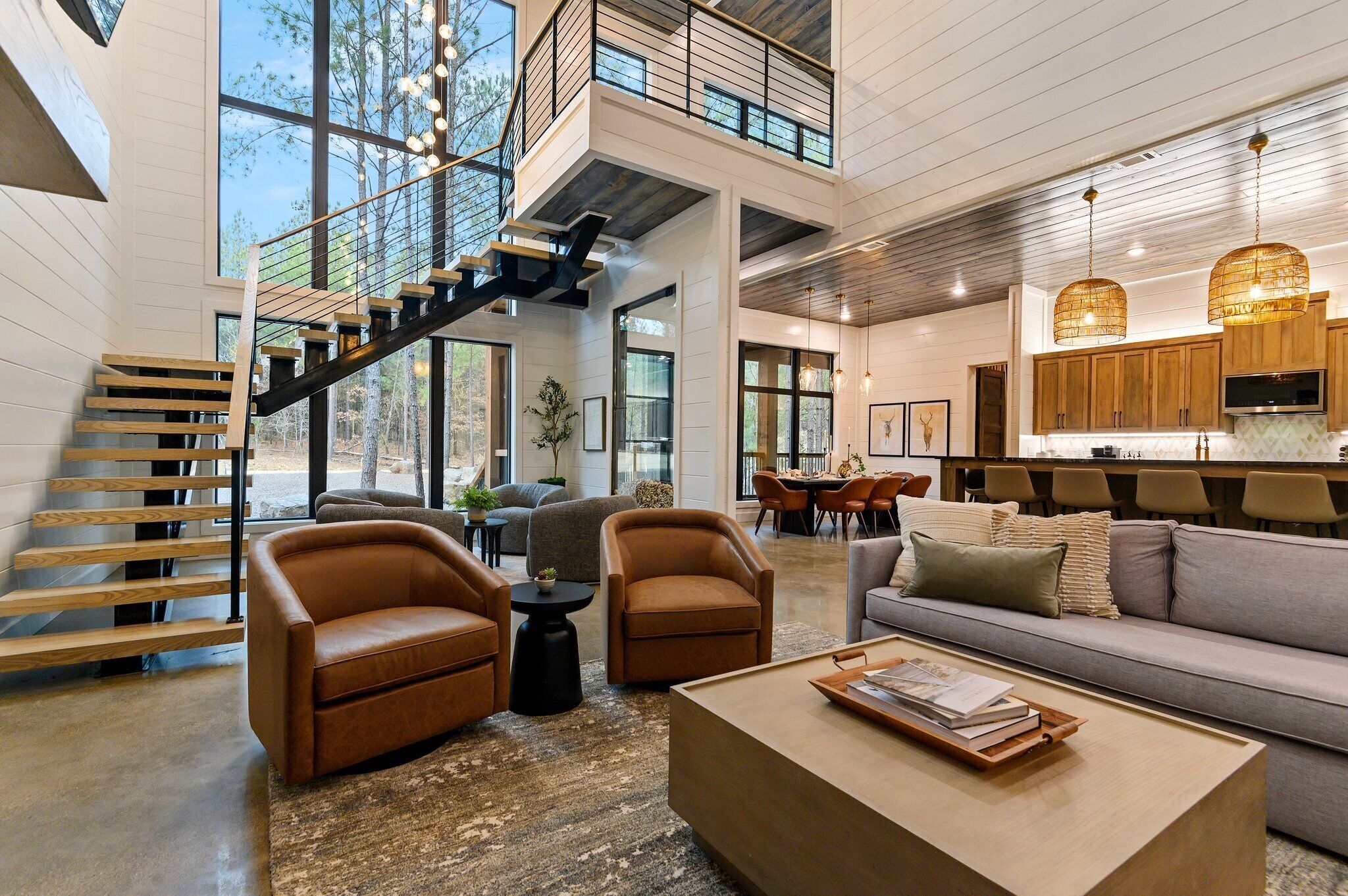 智能電視、壁爐、電子遊戲