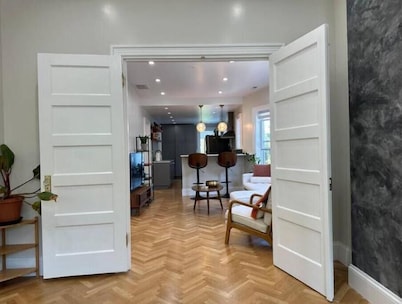 Spring Fling in Chicago's BEST & Safest Unit! BTW - SUPER HOST!!!