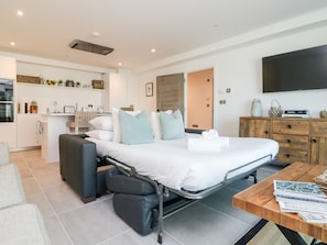 Cottage | 1 bedroom, individually decorated, individually furnished, free WiFi - 31 Cliff Edge (Newquay)