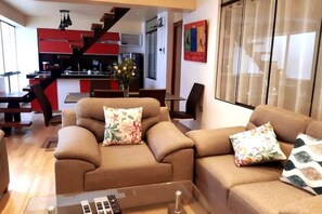 Smart TV - Rosaelena B&B Departamento con Baños Privados (Cusco)