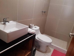 Bathroom - Rosaelena B&B Departamento con Baños Privados (Cusco)