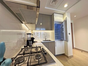 클래식 아파트 | 전용 주방 | 냉장고, 전자레인지, 오븐, 커피/티 메이커