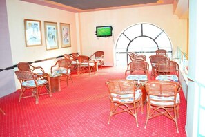 Dining - Single Room LA
الغردقه
ميدان المحمدي الهضبه اول الممشى السياحي
 (Hurghada)