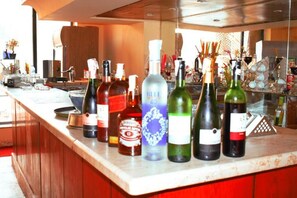 Bar (on property) - Double Room LA
الغردقه
ميدان المحمدي الهضبه اول الممشى السياحي (Hurghada)