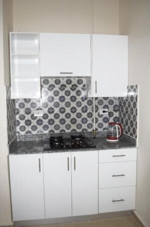 Frigorifero, microonde, forno, lavastoviglie