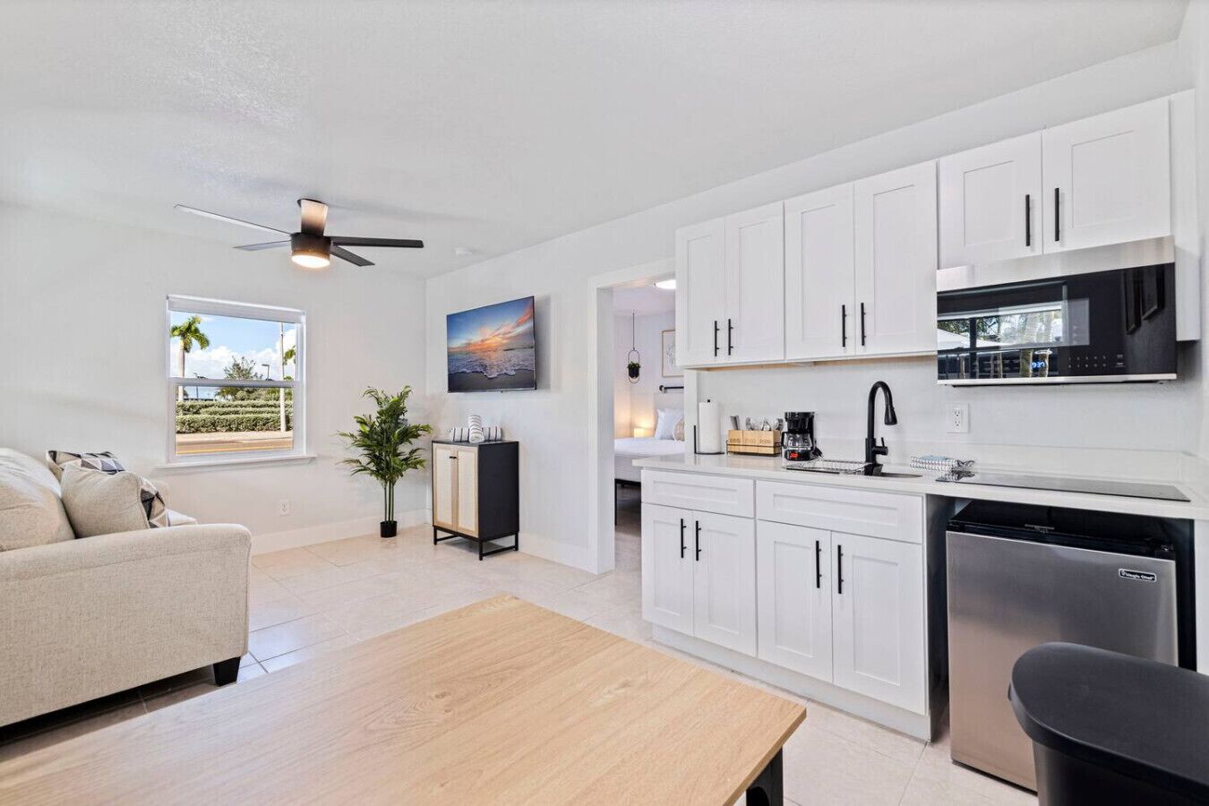 Microwave, coffee/tea maker, cookware/dishes/utensils