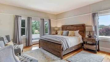 10 Schlafzimmer, Bügeleisen/Bügelbrett, Reisekinderbett
