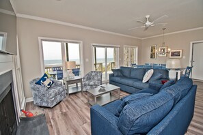 Fernseher, DVD-Player