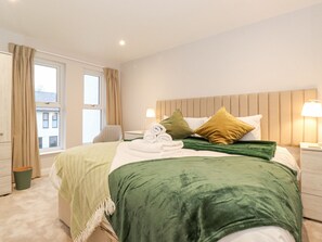 2 camere, con stile personalizzato, con arredamento individuale