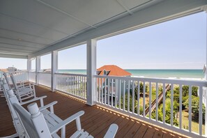 Property grounds - Blue Water, Oceanfront House in Emerald Isle, NC! (Emerald Isle)