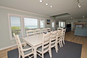 Dining - Breaking Rollers, Oceanfront House in Emerald Isle, NC! (Emerald Isle)