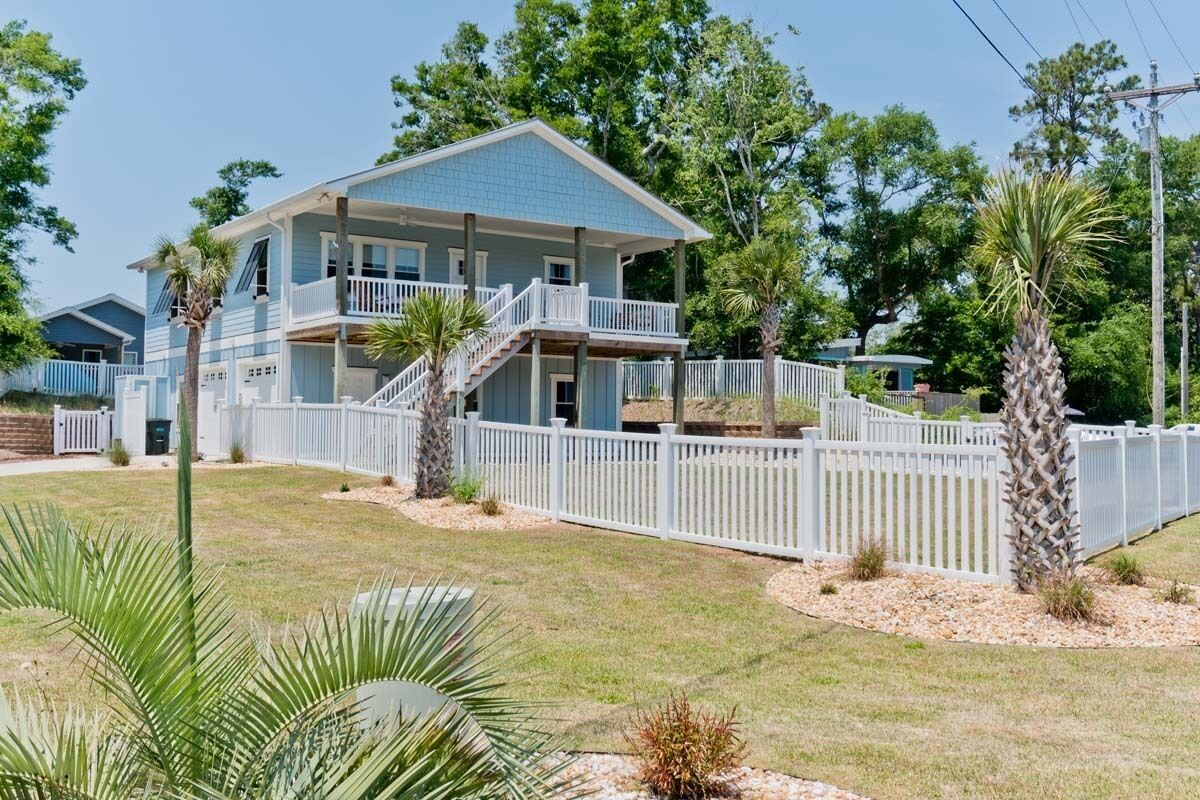 Bright Blue Willow, Soundside House in Emerald Isle, NC!