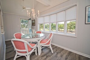 Dining - Brown Cottage, Oceanfront House in Emerald Isle, NC! (Emerald Isle)
