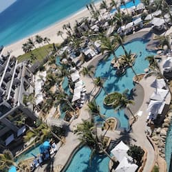 4 outdoor pools