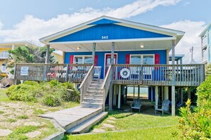 Exterior - Captain's Escape, Almost Oceanfront House in Emerald Isle, NC! (Emerald Isle)