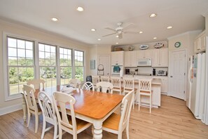 Dining - Carolina, Oceanside House in Emerald Isle, NC! (Emerald Isle)