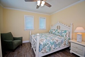 7 bedrooms, iron/ironing board, WiFi