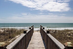 Beach - Casa Del Sole, Oceanfront House in Emerald Isle, NC! (Emerald Isle)