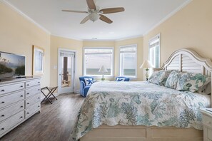 7 bedrooms, iron/ironing board, WiFi - Casa Del Sole, Oceanfront House in Emerald Isle, NC! (Emerald Isle)