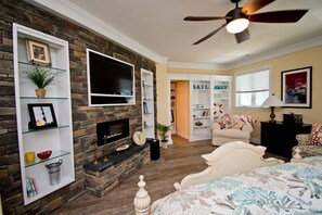 7 bedrooms, iron/ironing board, WiFi