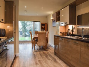 Dishwasher - 2 bedroom accommodation in Carnforth (Carnforth)